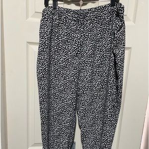 Black and white baggy jogger pants by Express